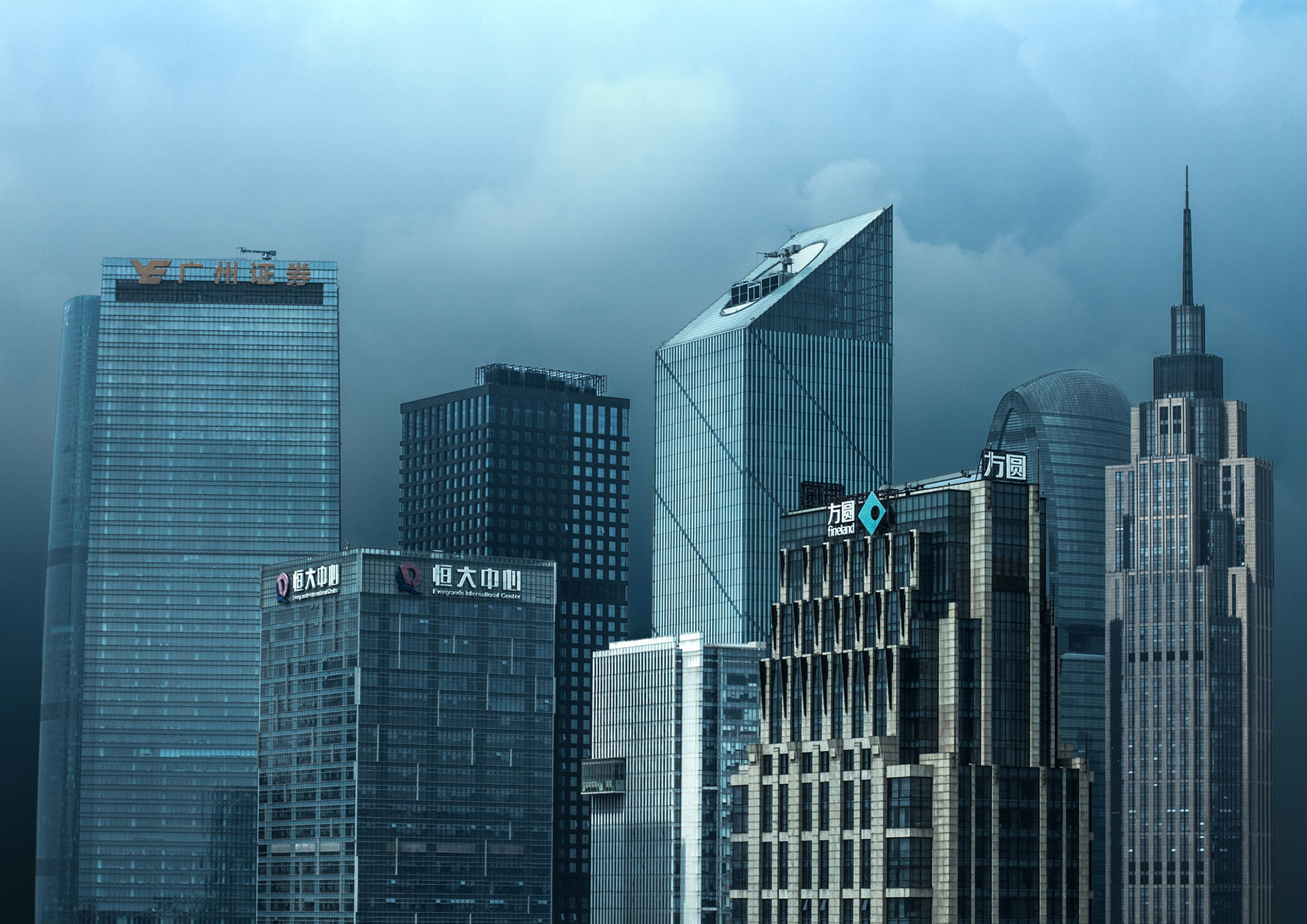 Skyline - Guangzhou, China © Fotis Providas