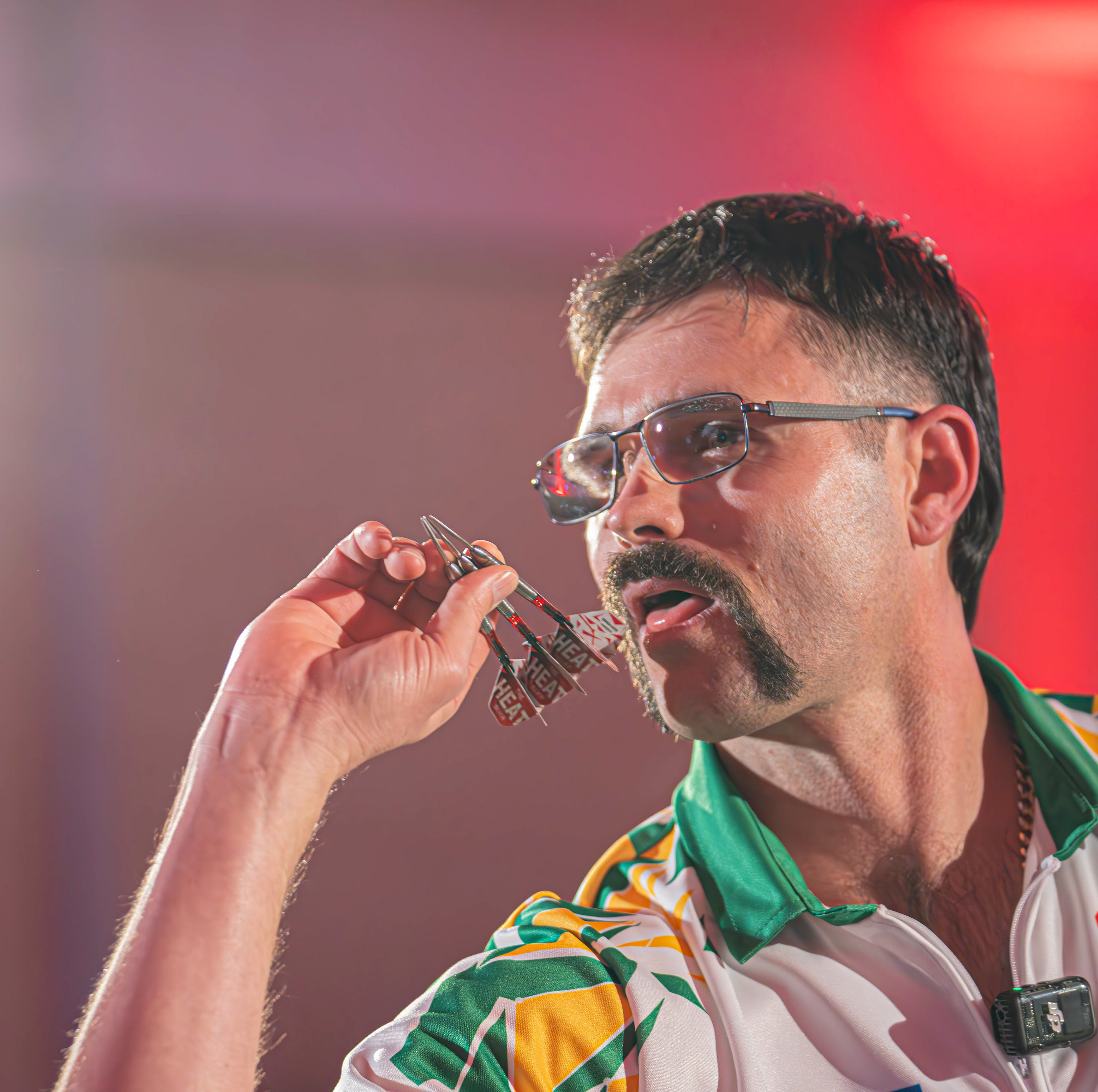 Damon Heta showboating by throwing all three darts at once against Sam Jackson at the Copthorne Hotel, Brierley Hill. 27/03/26