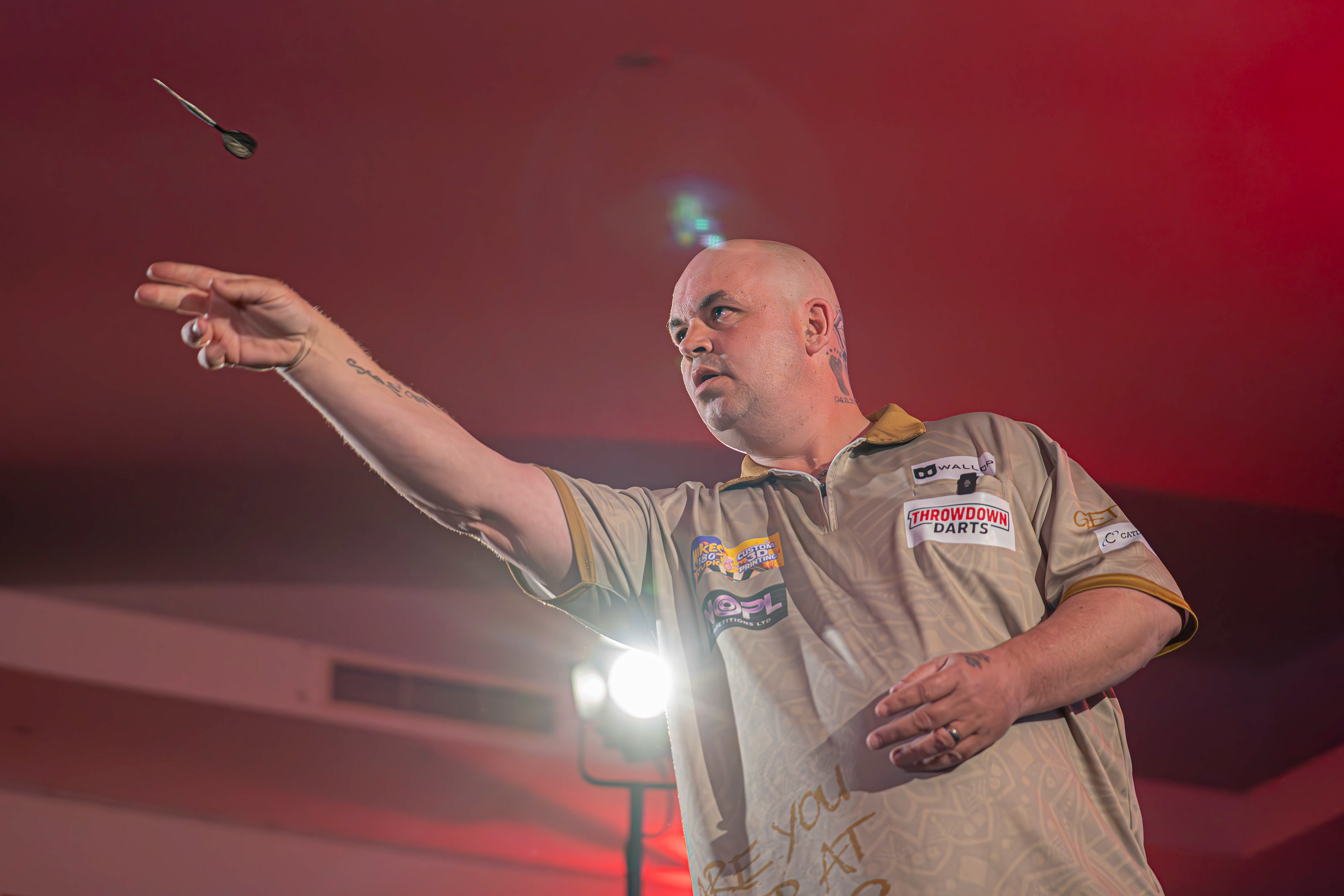 JRDarts mid-throw as he plays Damon Heta at the Copthorne Hotel, Brierley Hill. 27/03/26