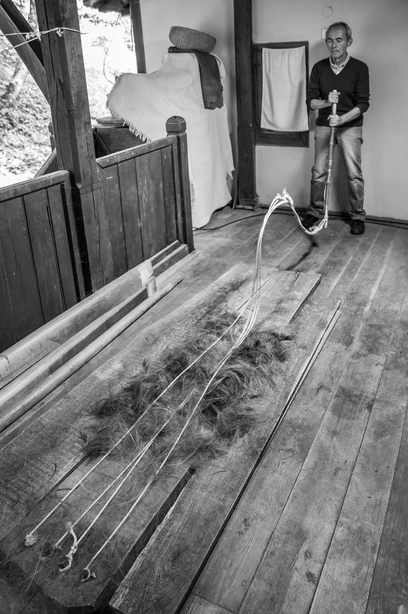 In the next stage, the fur is whipped until it becomes fluffy, ready to be spun into yarn