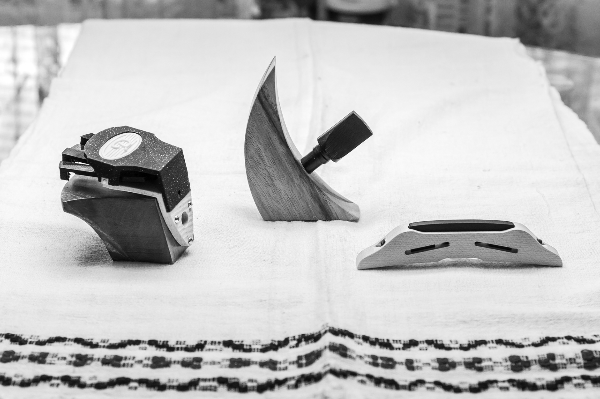 String for tambourine, key for gadulka and "donkey" for tambourine – all three elements are crafted by Deyan Denchev