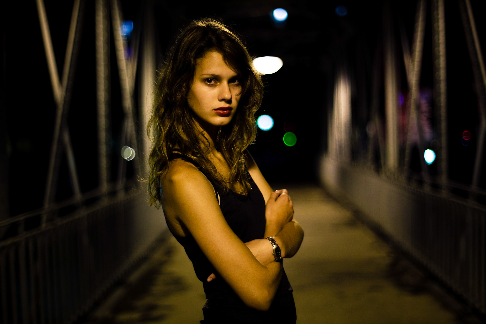 Maryna Kovalska. "the girl from MacDo" (Ukraine). On the bridge.