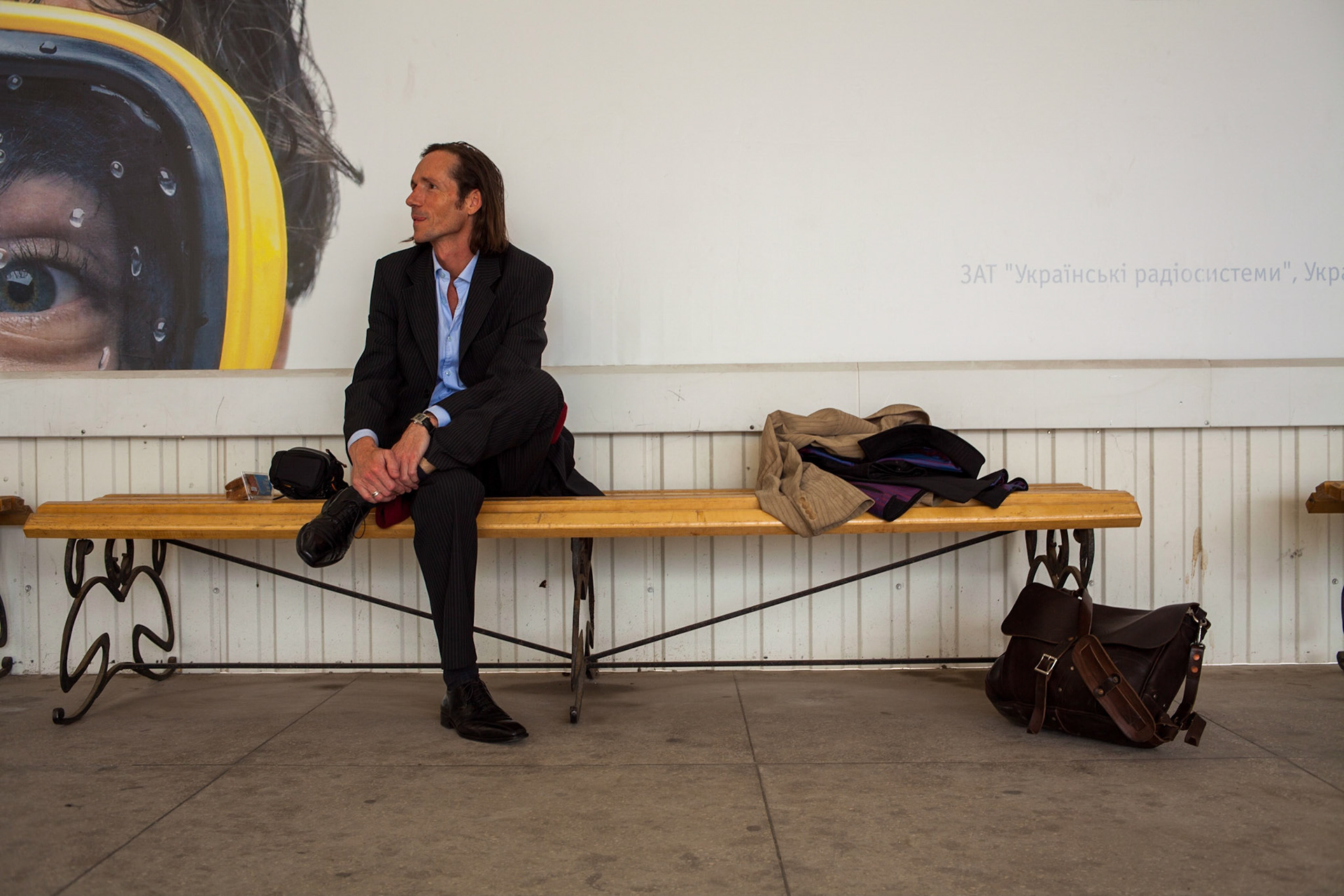 Frederic Leonard, the French models hunter ("scout") waiting for the plane.