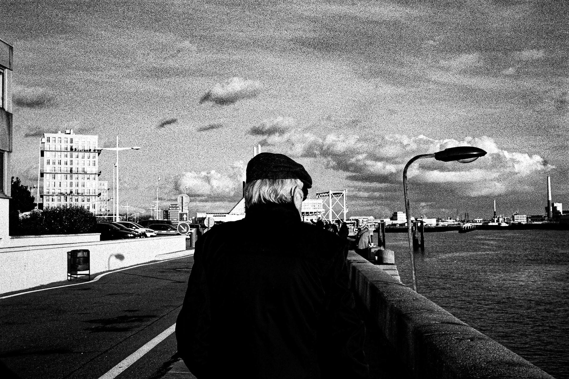 Le vieil homme à la casquette du Havre, en janvier 2014. 