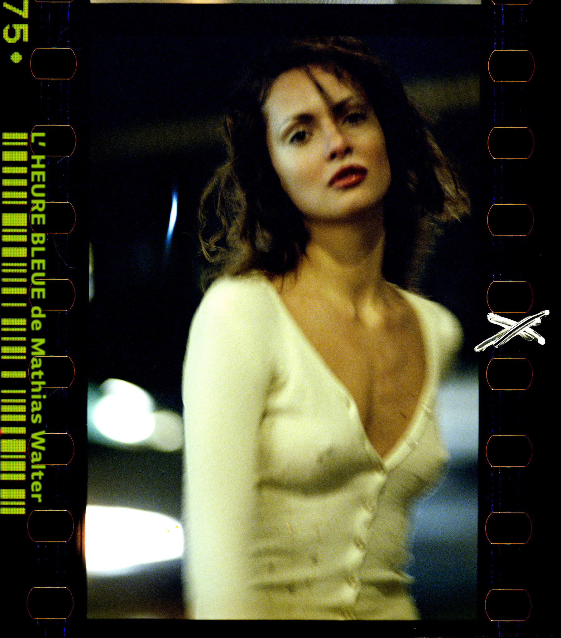 Heure Bleue. Première série de mode, réalisée le 18 mars 1999. Modèle : Arleta (New Madison), Boitier Nikon F5 et optique 85 mm 1,8 AF. Film Kodak Vision 5279 (500T).