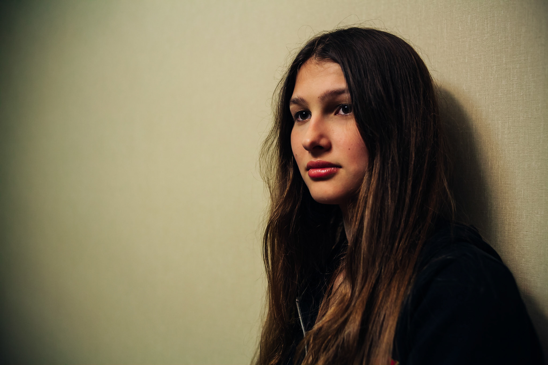 Big local casting in dark hotel in small town in Ukraine, Feodosia. Girls from 12 to 16 came with fashion school teachers and family. - A journey through the eyes of Frederic Leonard, a head hunter for "new faces", who scouts fresh young Eastern girls who are to become fashion models.