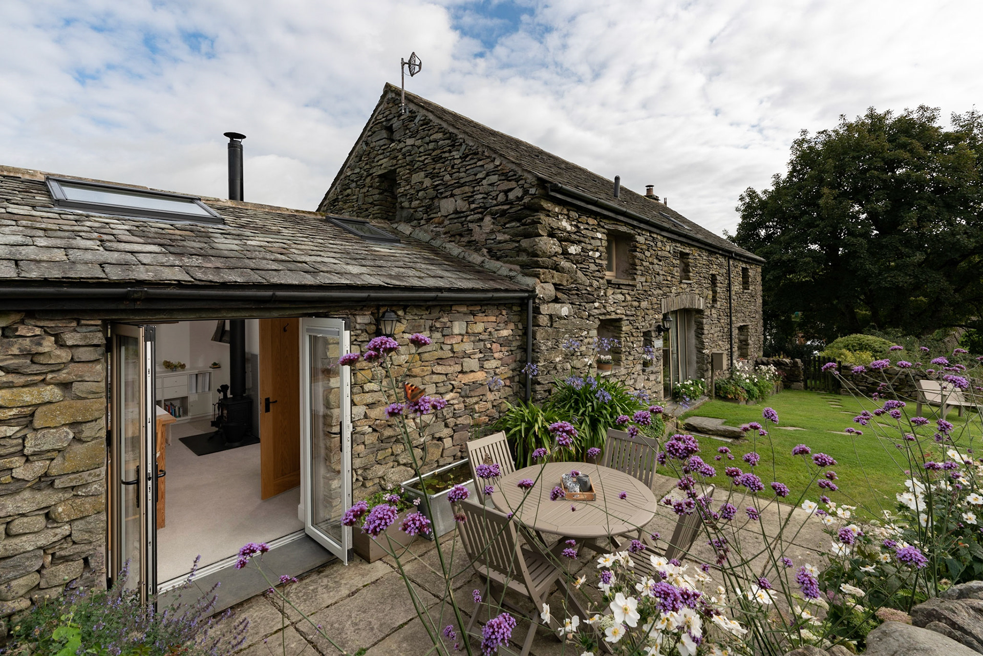 Elegant Exterior Shots in the Lake District – Highlighting Your Property’s Charm and Landscape