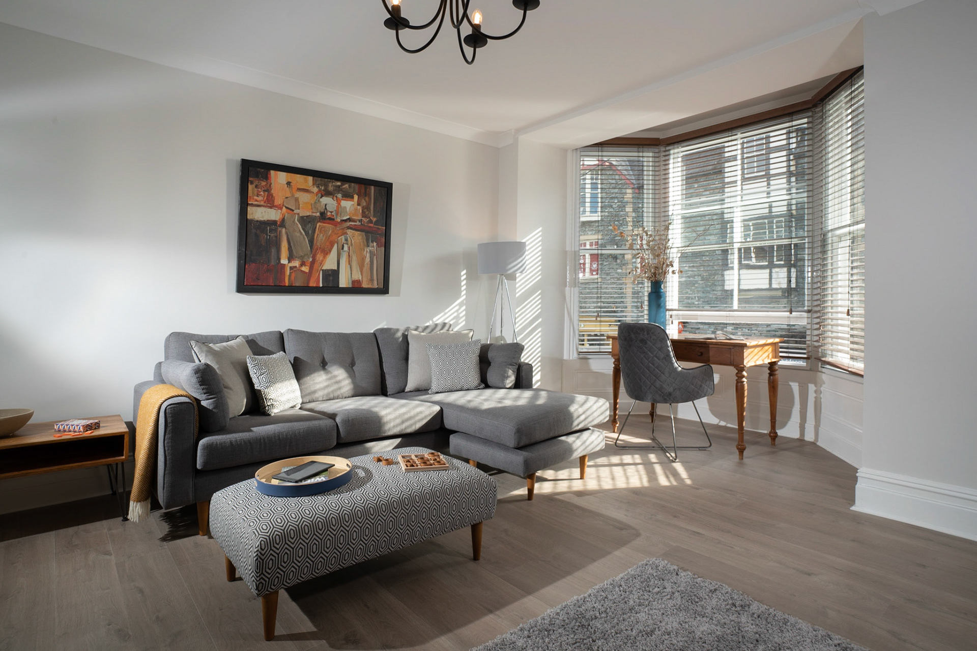 Modern and Cosy Lounges in the Lake District – Perfect Spaces for Relaxation and Entertainment