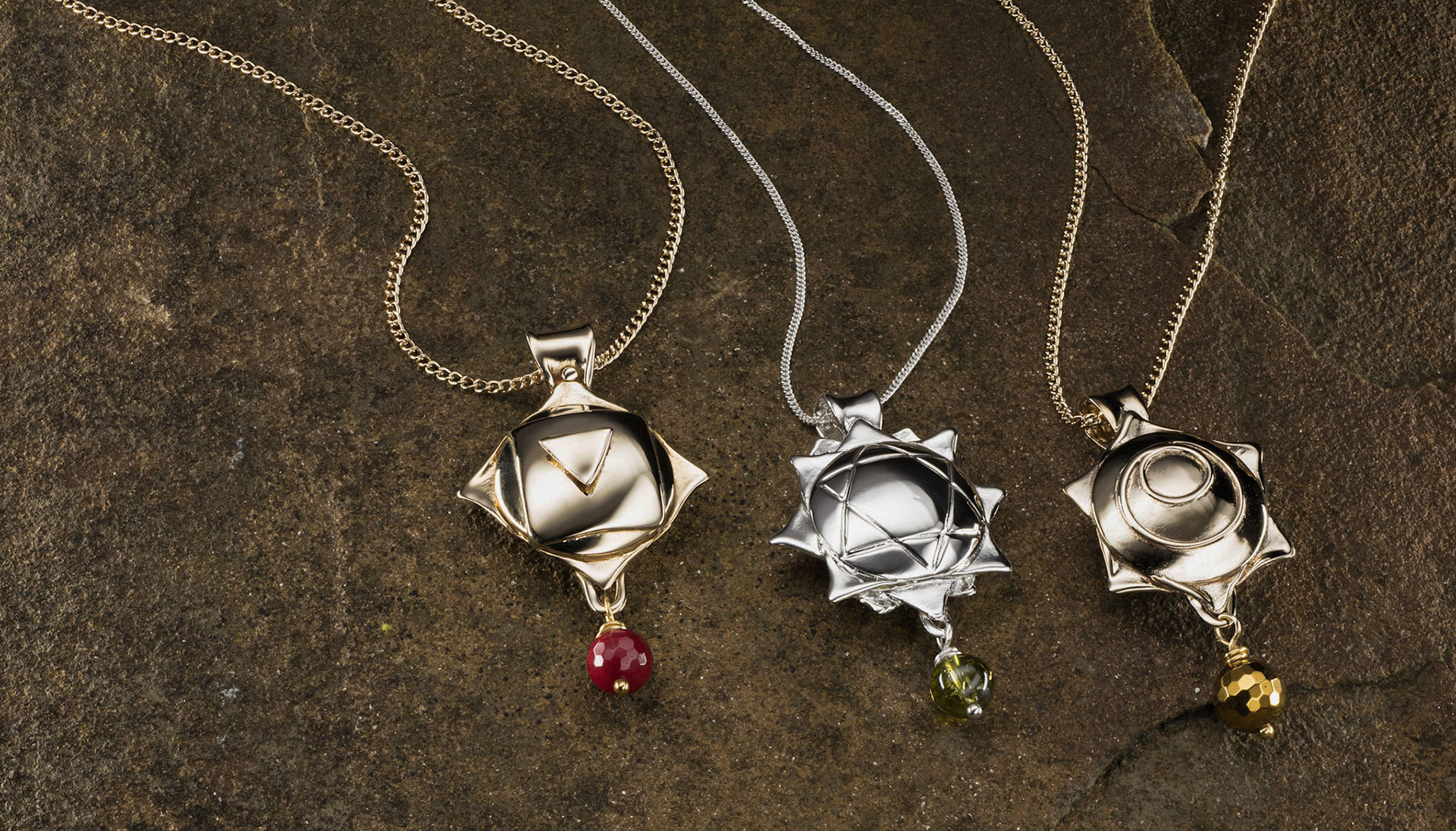Beautifully shot, detail-focused photography for all types of handmade crafts.