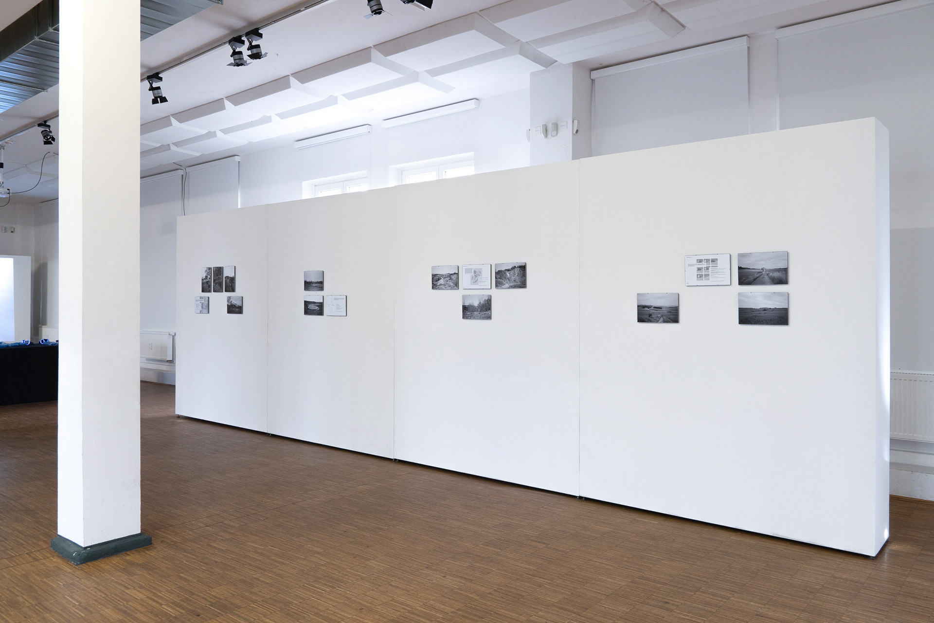 Ausstellungsansicht der Arbeit Fragmente im KulturBahnhof bei 387qm