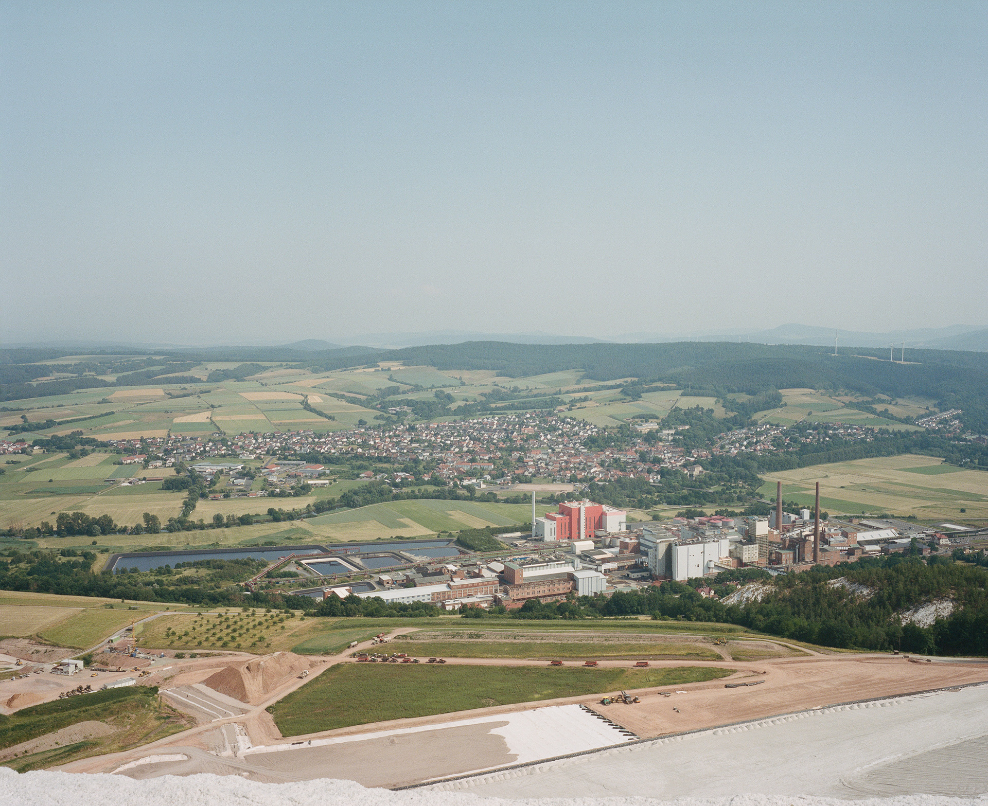 Industrielandschaft im ländlichen Raum