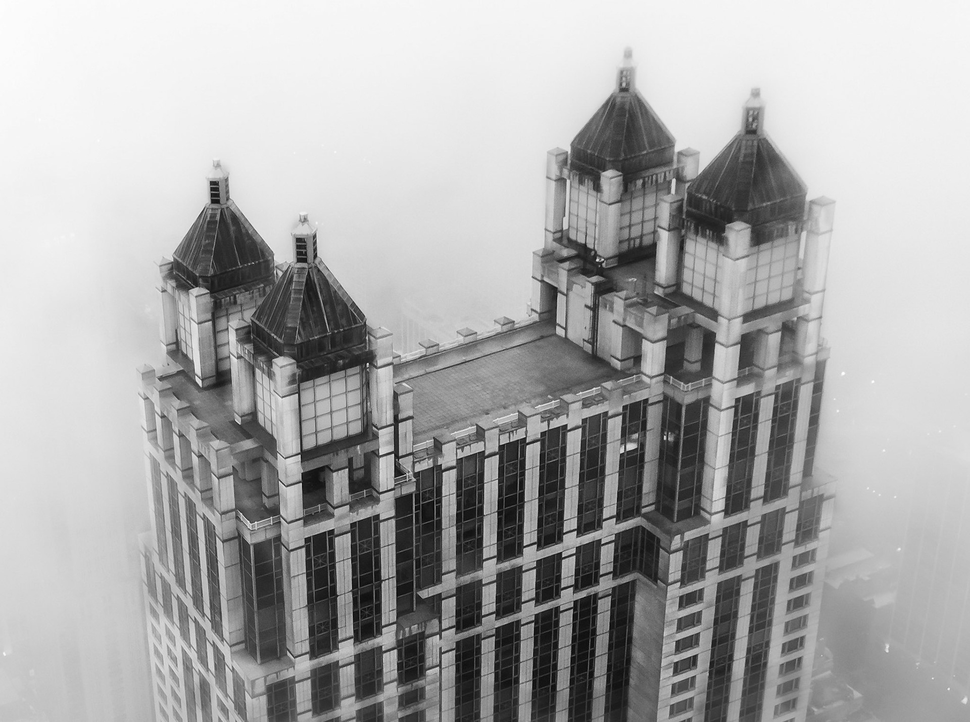 900 N Riverside