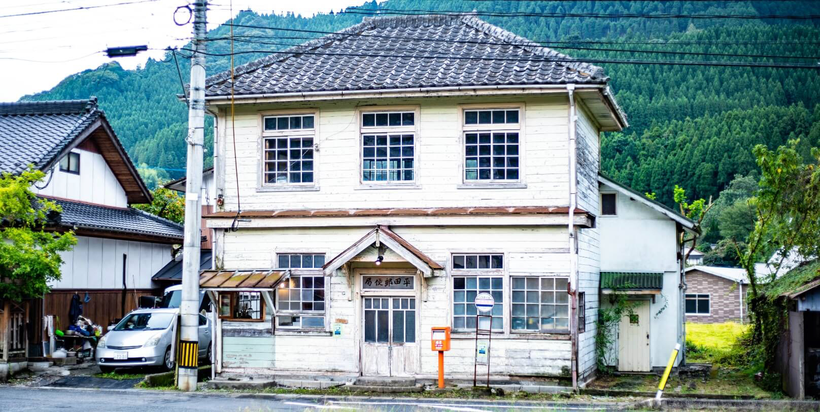 share atelier & Artist in residence project