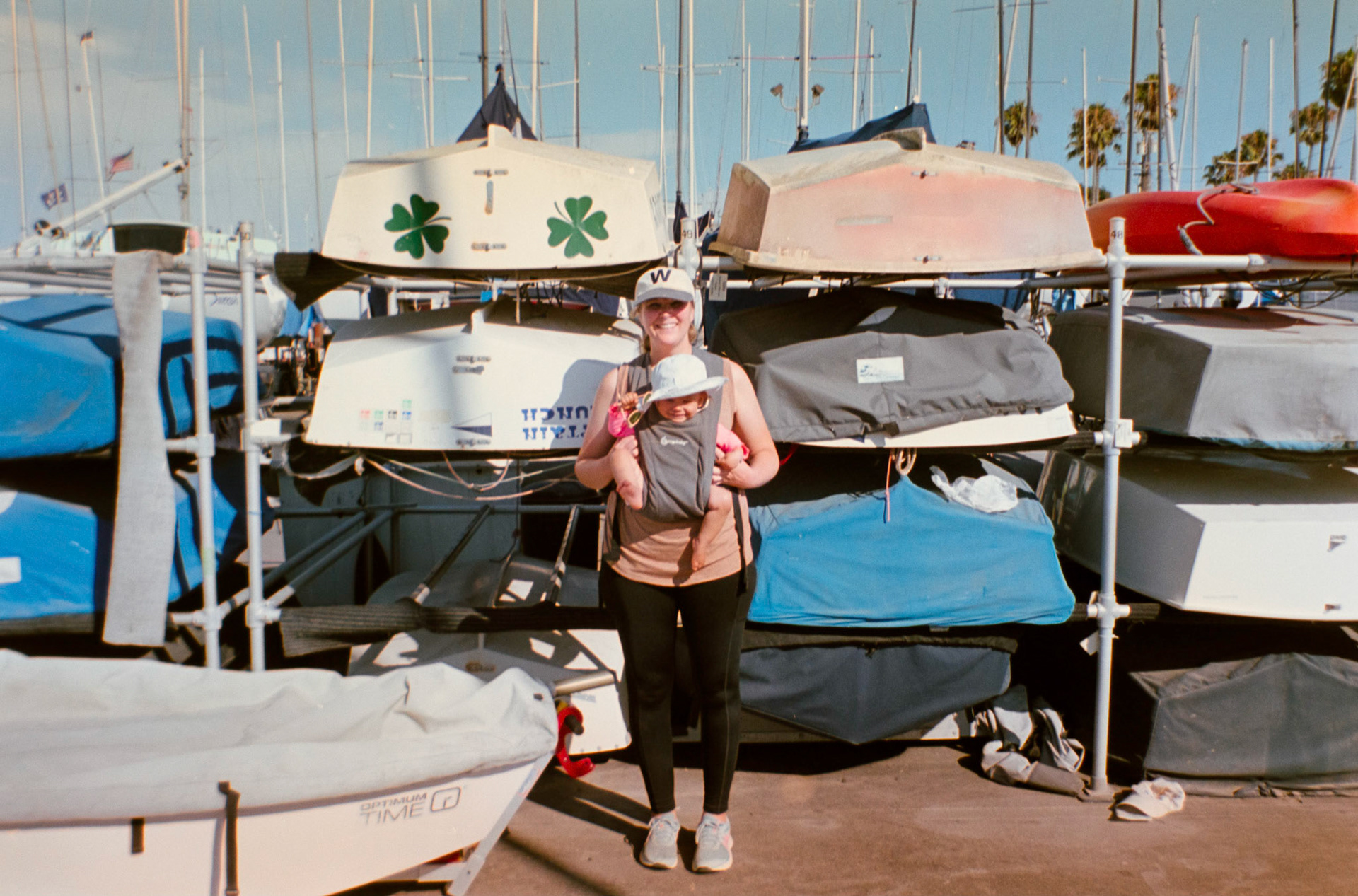 Leica M6TTL | Leica Summicron 35mm v4 | Kodak Portra 160 @ 100Digitized with Sony A7r + Nikkor Micro 55 + M2 Tube | Light tableHome developed in Cinestill | 3:45 | JOBO RotationNegative Lab Pro v2.3.0 | Color Model: Noritsu | Pre-Sat: 3 | Tone Profile: Linear Flat | LUT: Frontier