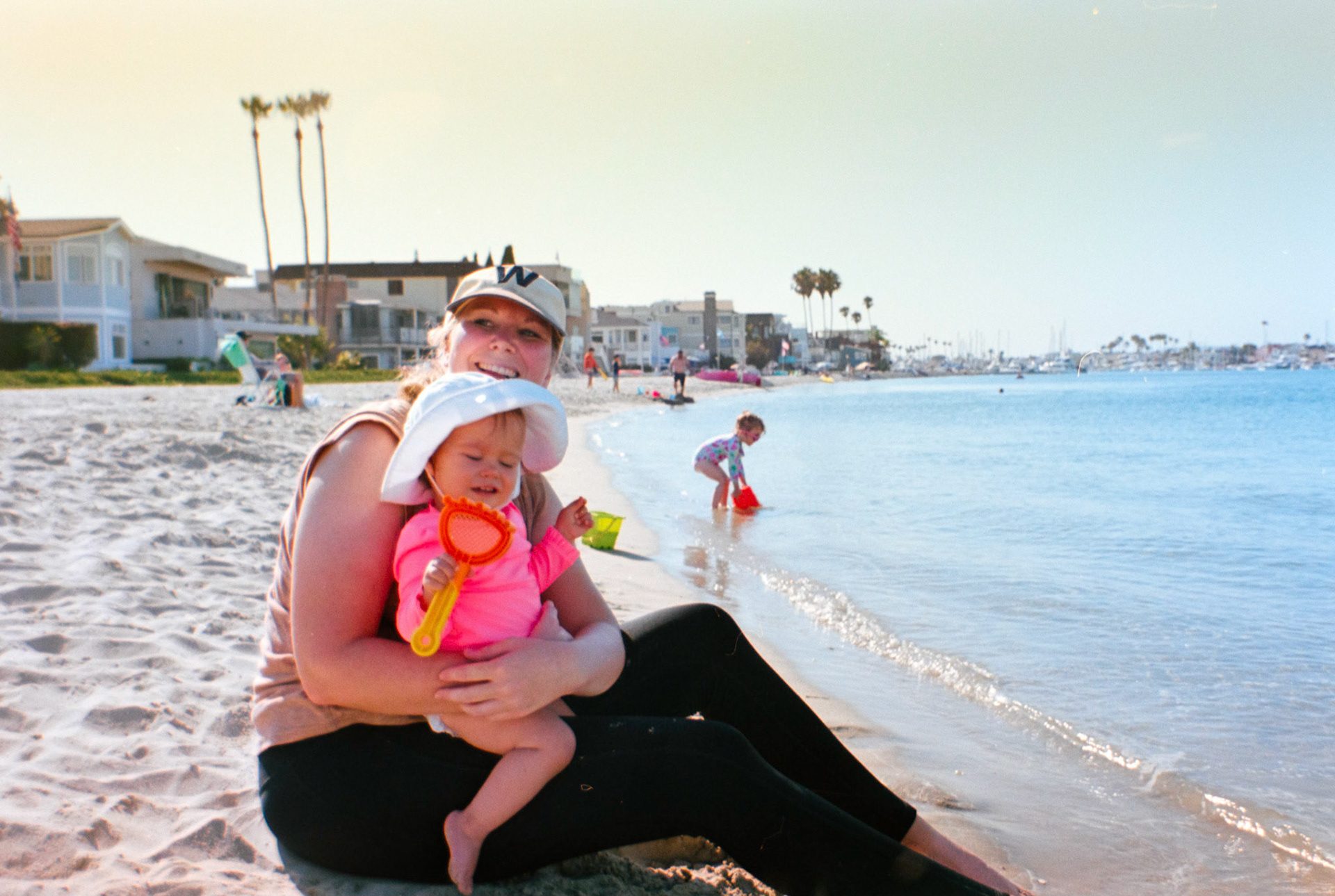 Leica M6TTL | Leica Summicron 35mm v4 | Kodak Portra 160 @ 100Digitized with Sony A7r + Nikkor Micro 55 + M2 Tube | Light tableHome developed in Cinestill | 3:45 | JOBO RotationNegative Lab Pro v2.3.0 | Color Model: Noritsu | Pre-Sat: 3 | Tone Profile: Linear Flat | WB: Kodak | LUT: Frontier