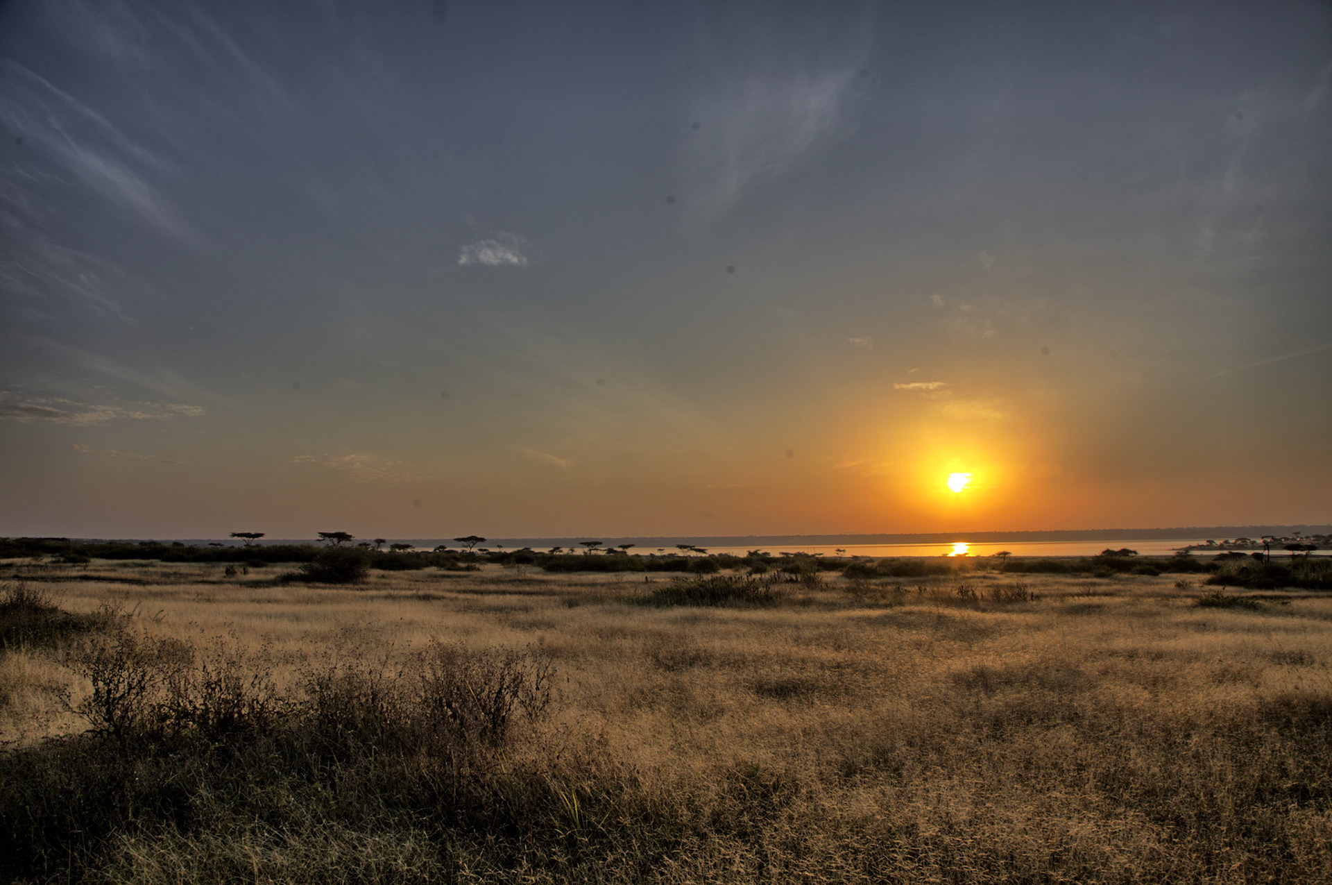 HDR created and tone mapped with easyHDR 3.16.2: [1] IMG_09665.CR3, [2] IMG_09666.CR3, [3] IMG_09664.CR3, [4] IMG_09667.CR3, [5] IMG_09668.CR3