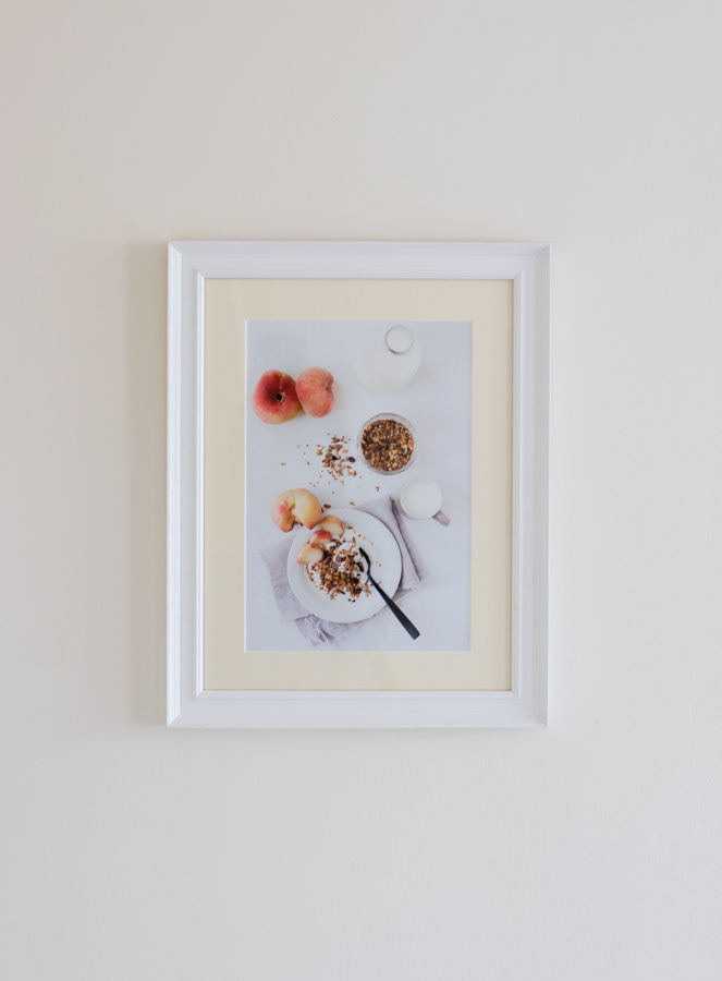 Granola and peach breakfast