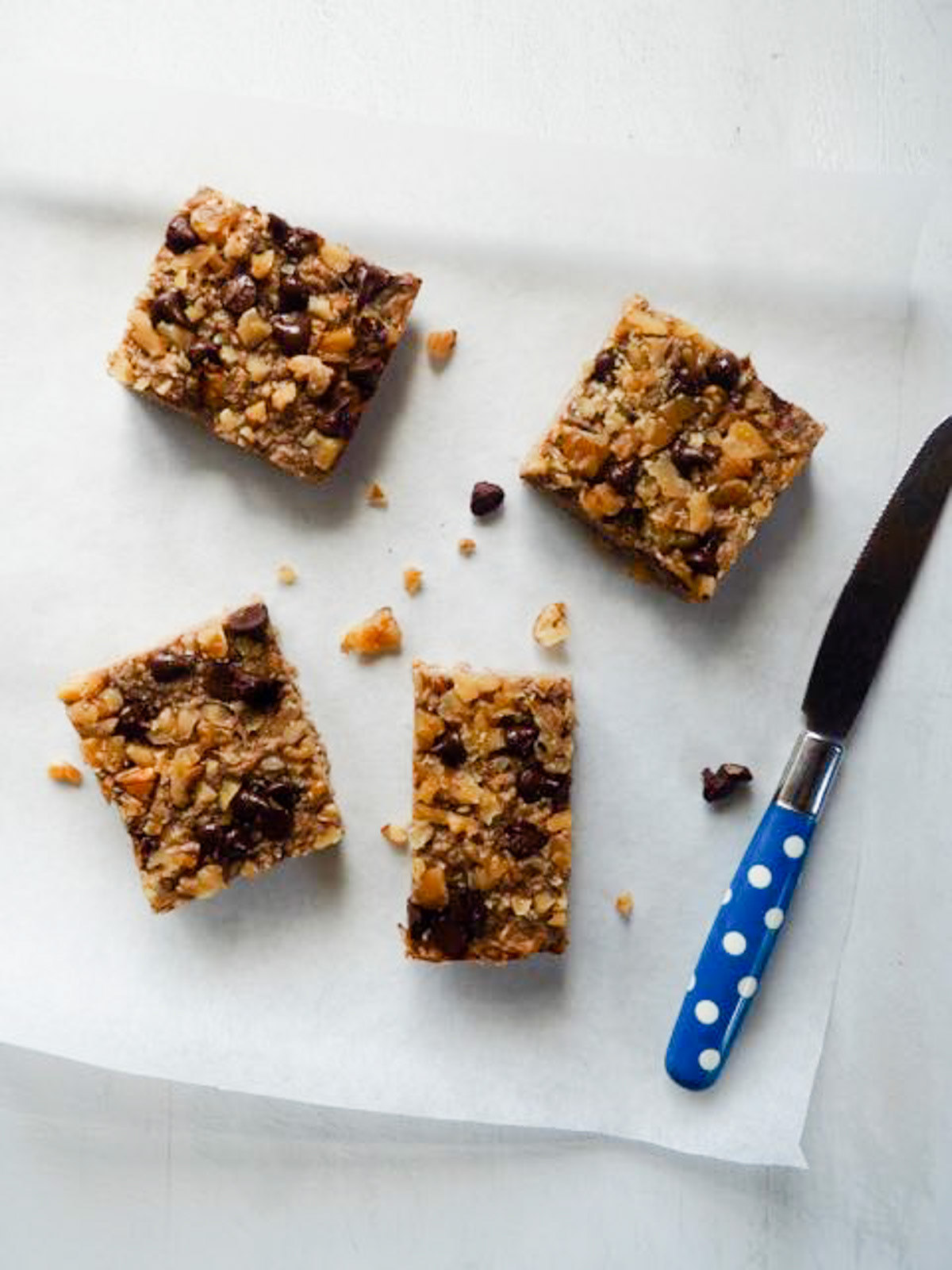 Healthy oat and banana bites