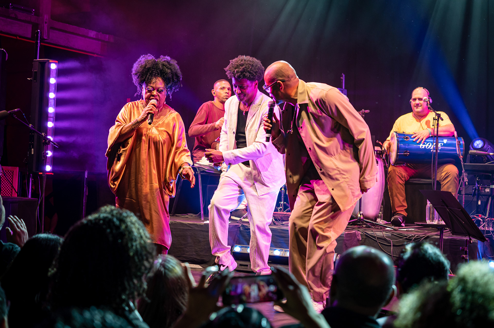 Graça Braga canta Almir Guineto | SESC Pompeia