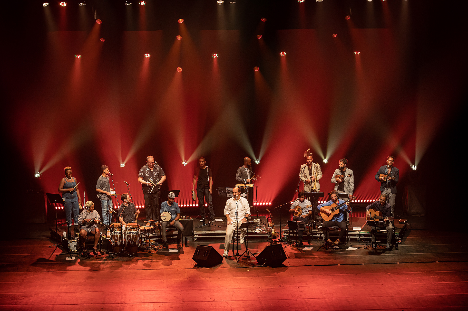 Batuqueiros e sua gente + Douglas Germano | SESC Pinheiros