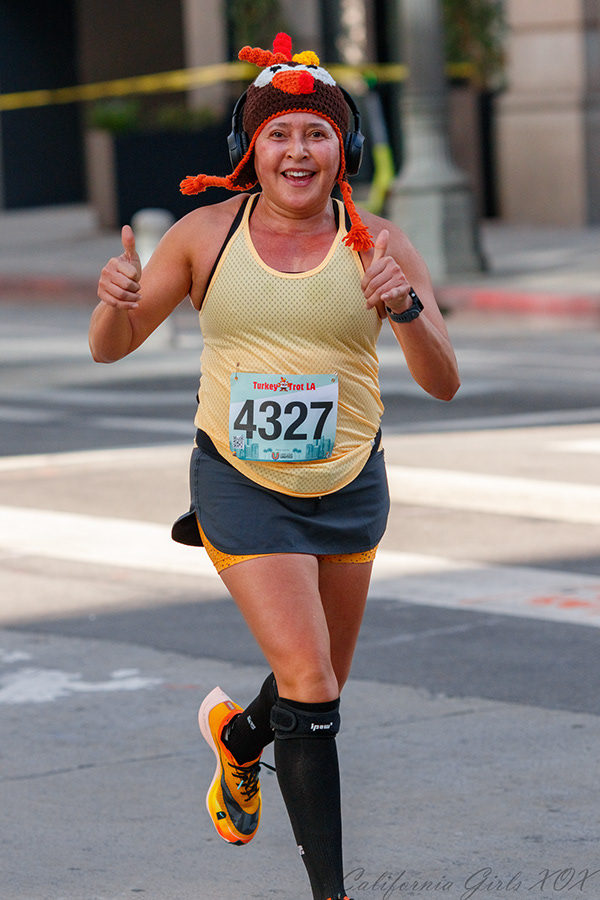 California Girls XOX Los Angeles Turkey Trot 11/25/2022 1st Set