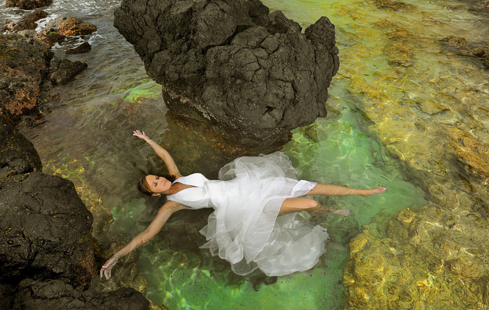 PROFESSIONAL OAHU WEDDING PHOTOGRAPHERS FOR ANY STYLE