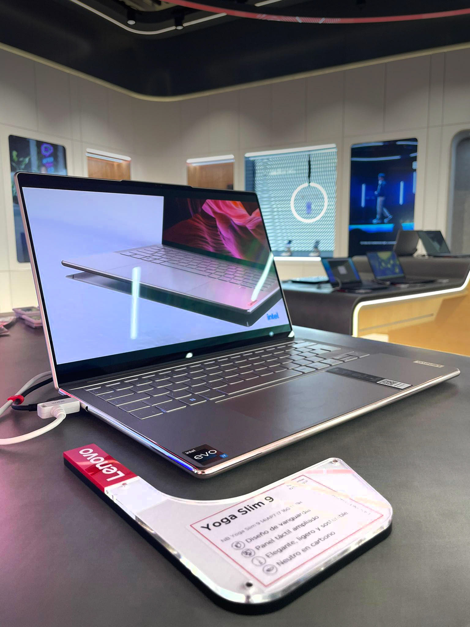 Branding, Retail Design, Interior Design, Sustainable Design, Tech Industry, Lenovo, Legion, Motorola, UOOU Studio, Gianluca Santosuosso, Wood, Interactive Space, Product Display, Fact Tag, Mediamarkt, Madrid, Spain