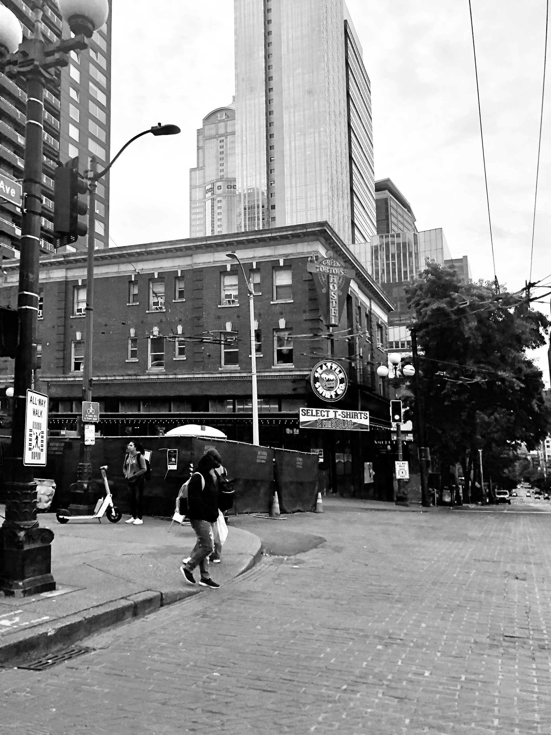 The Green Tortiose Hostel in Seattle, Public Market, in black and white