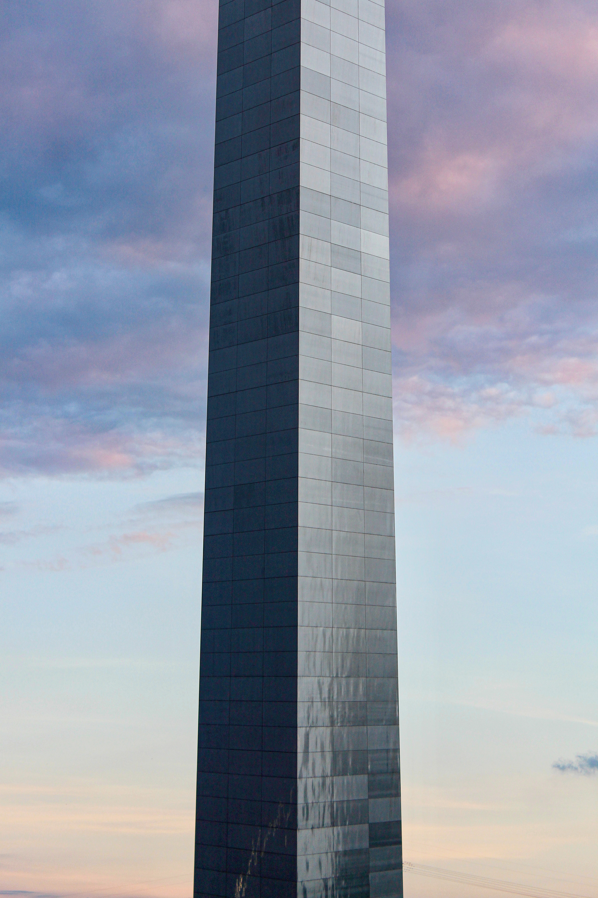 STEEL AND SKY, GATEWAY ARCH, ST. LOUIS