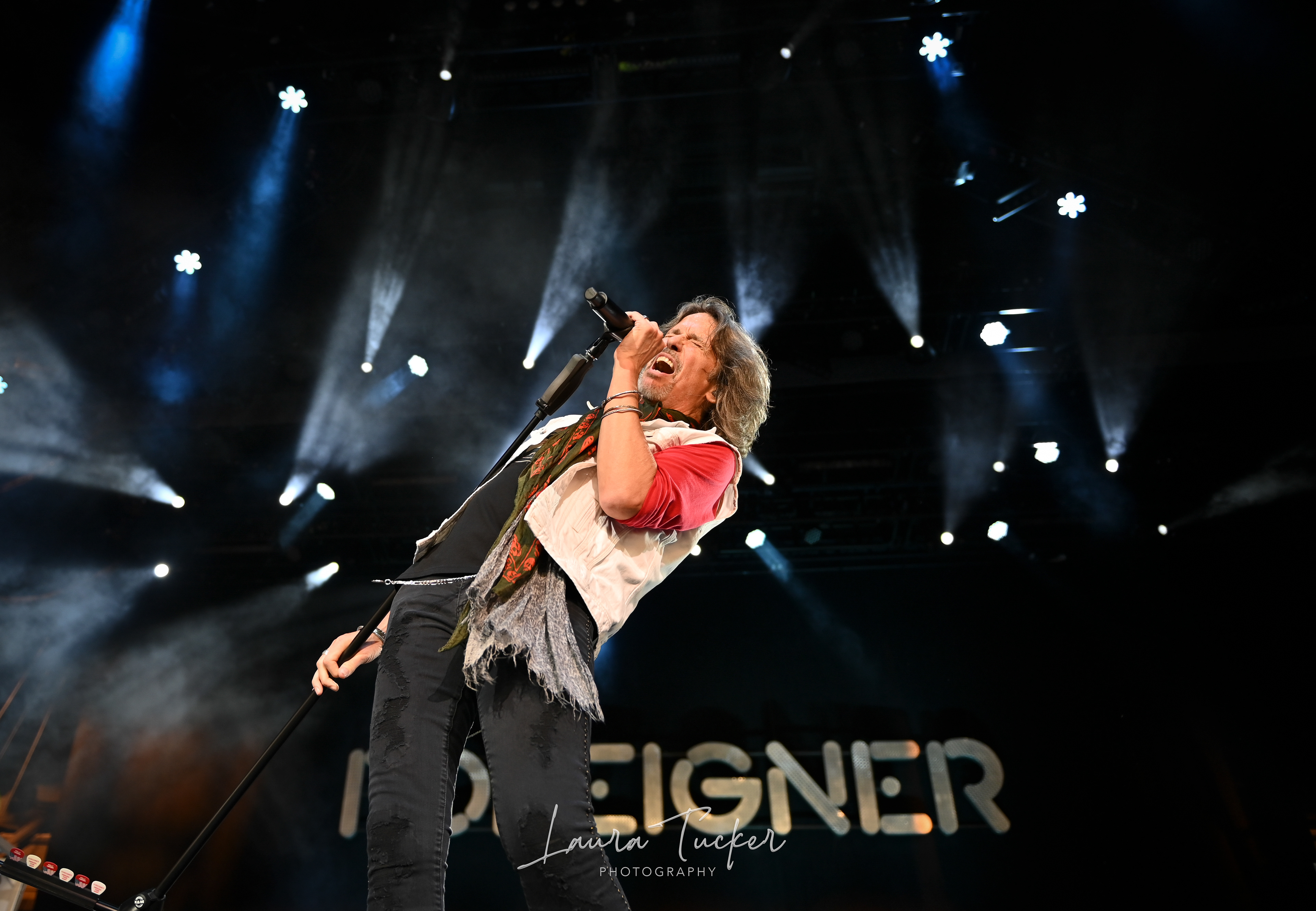 FOREIGNER