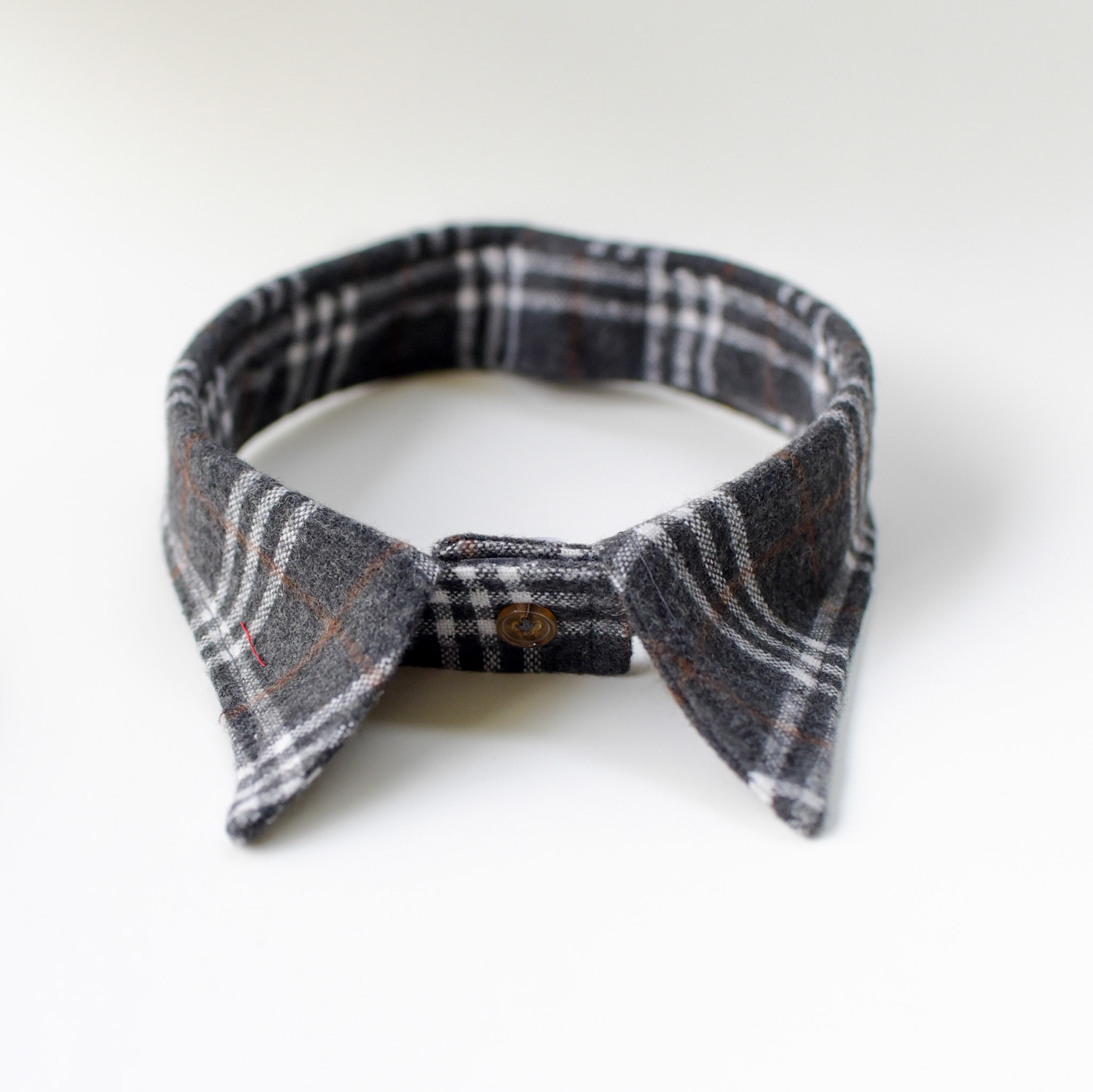 grey plaid button dog collar