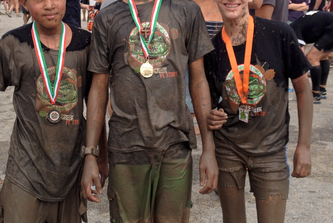 Mini Mud t-shirt & medal designs