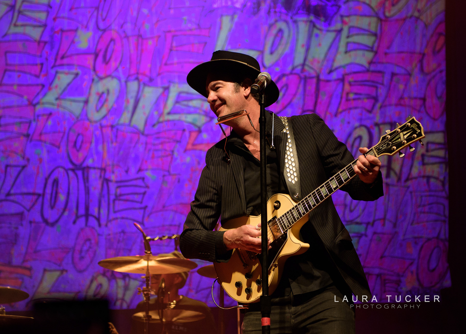 G LOVE + SPECIAL SAUCE