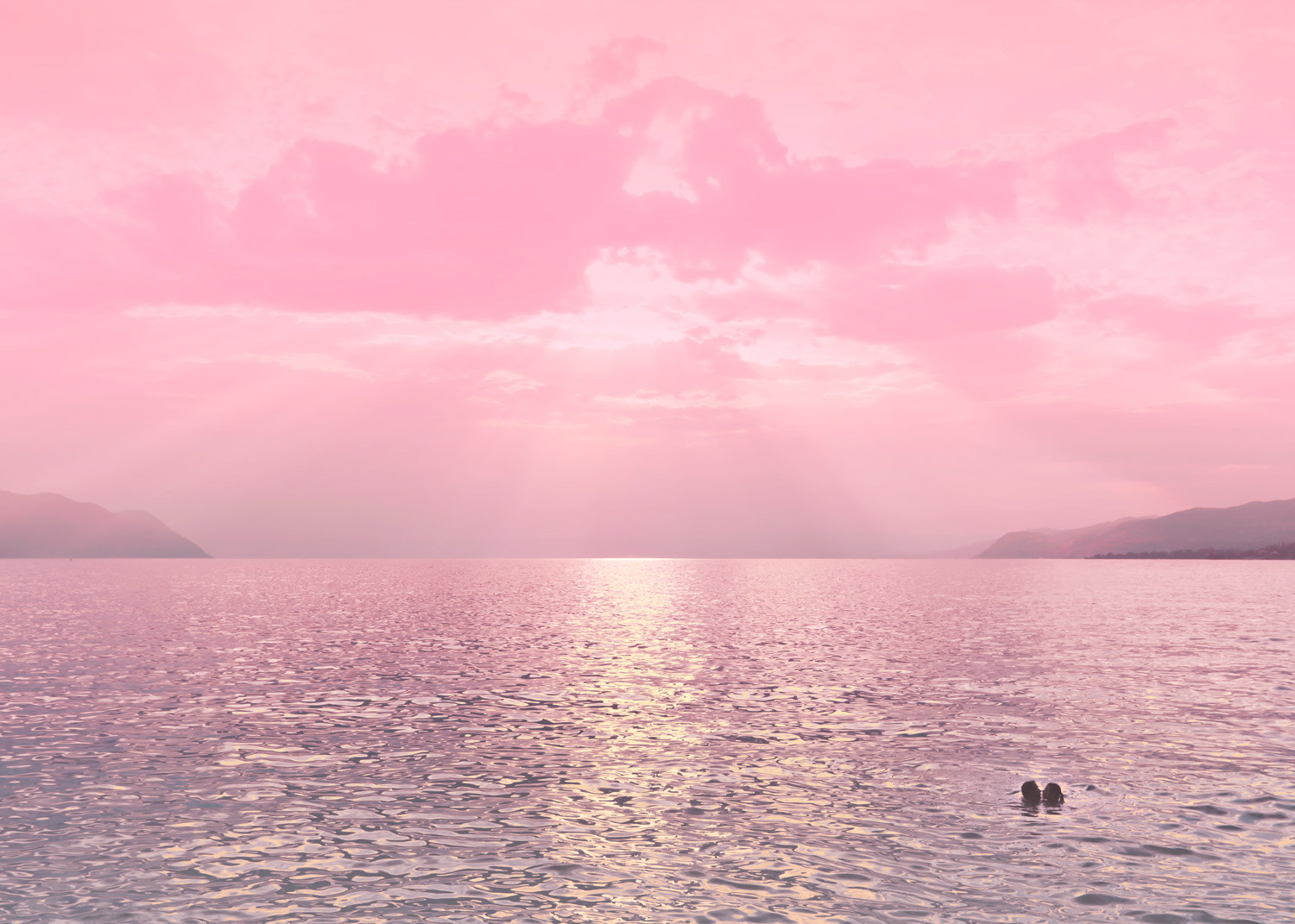 Kiss In The Lake