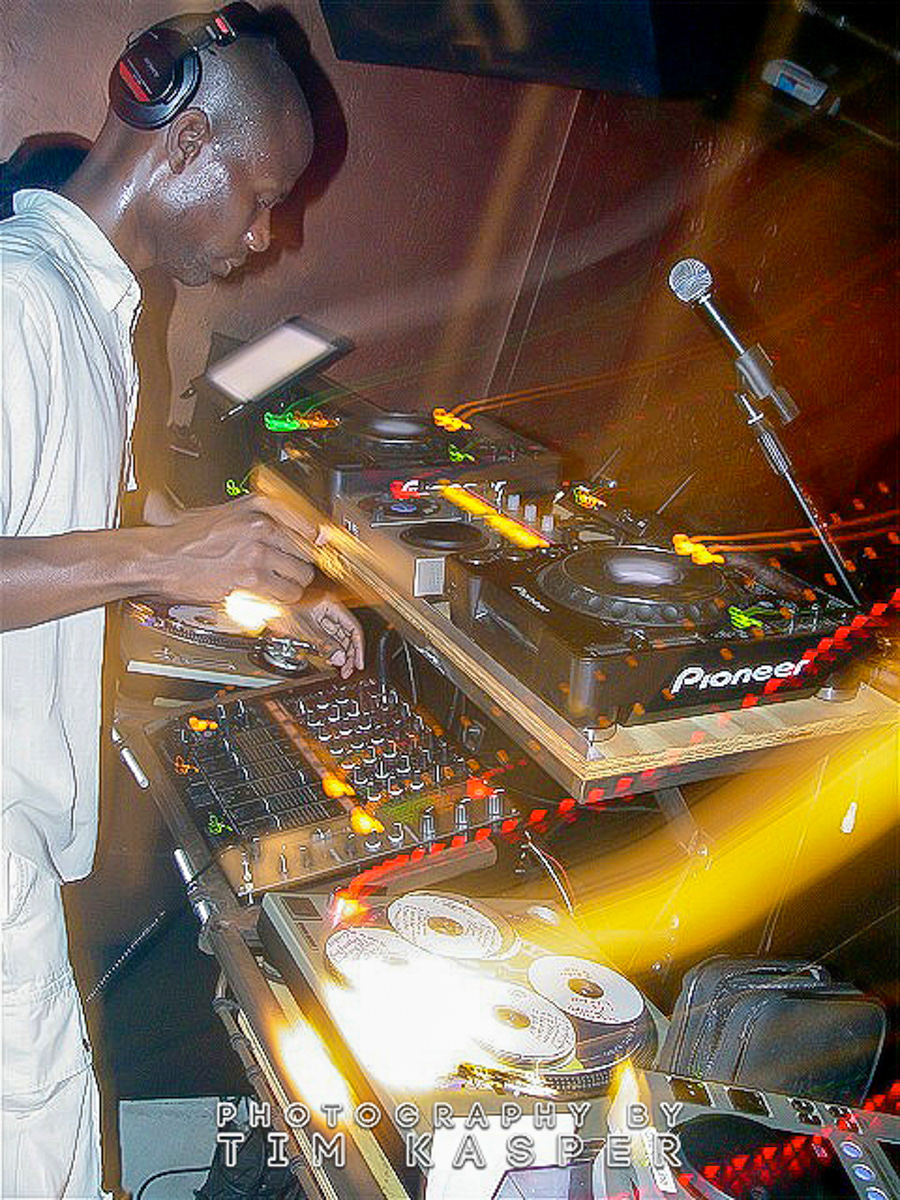 GREEN VELVET
