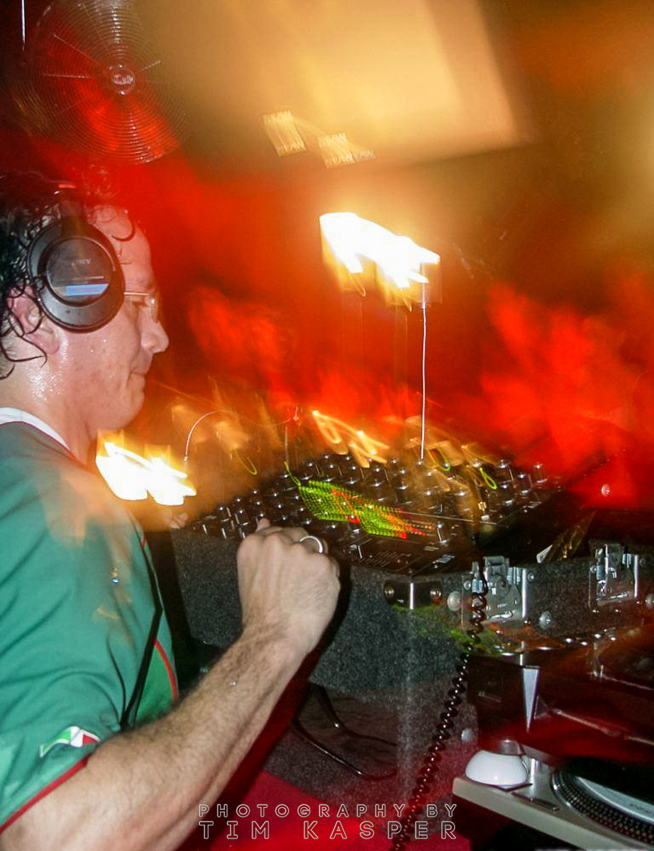 MARK FARINA