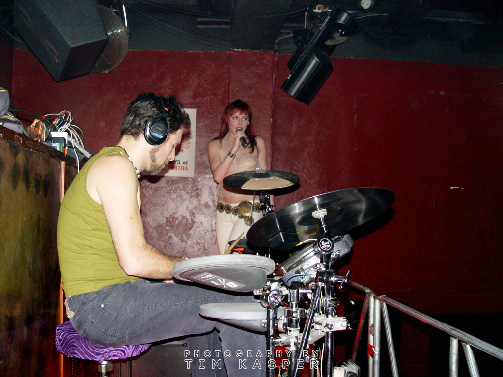 SOMBIONX & LINDSAY`
