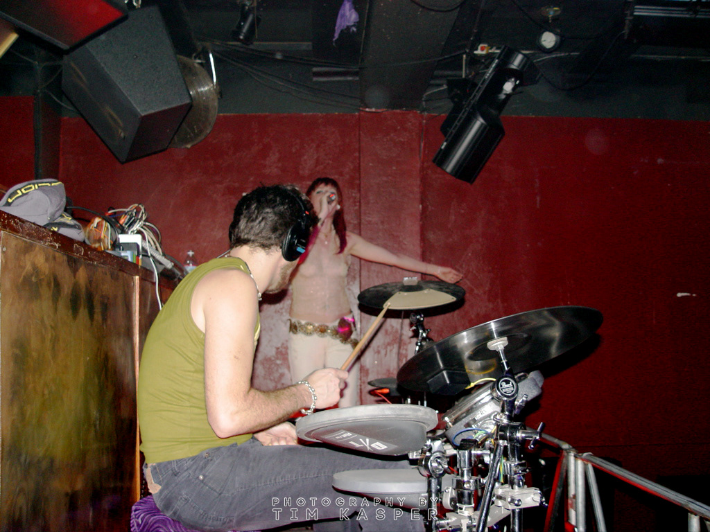 SOMBIONX & LINDSAY
