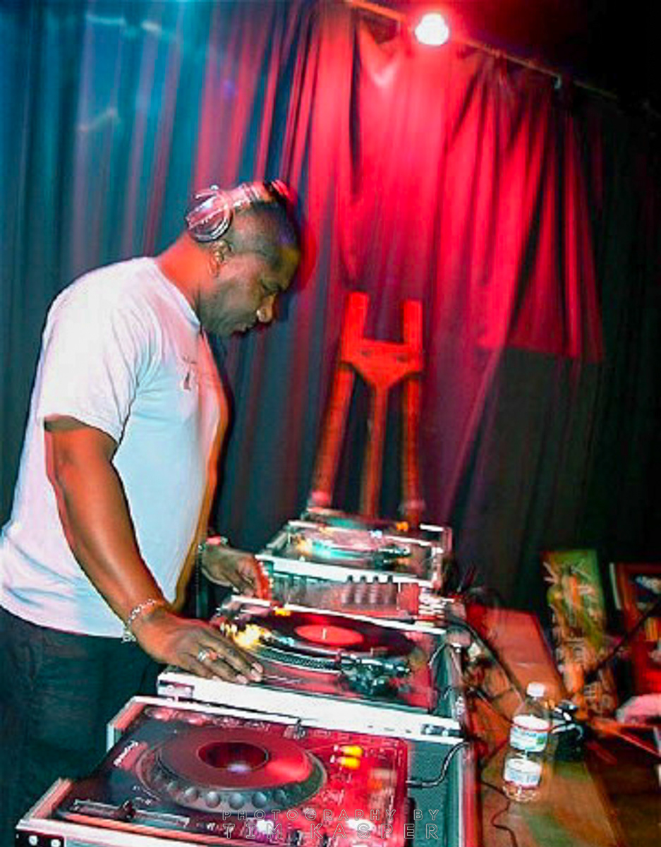 ANDRE HARRIS