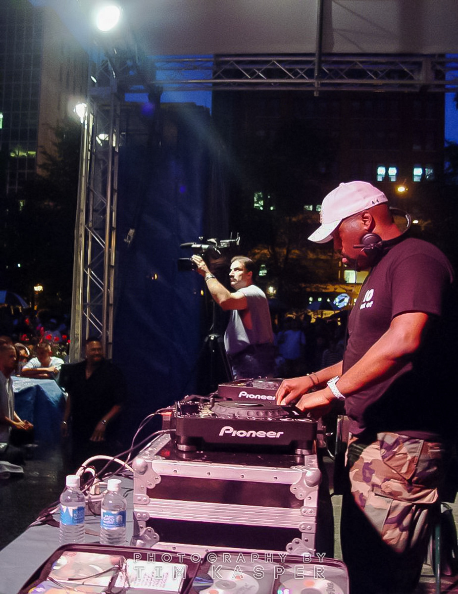 FRANKIE KNUCKLES