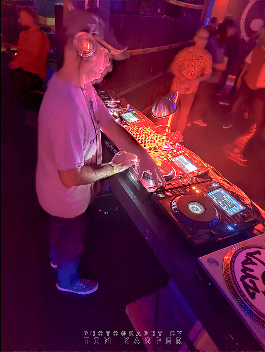 DJ WARP