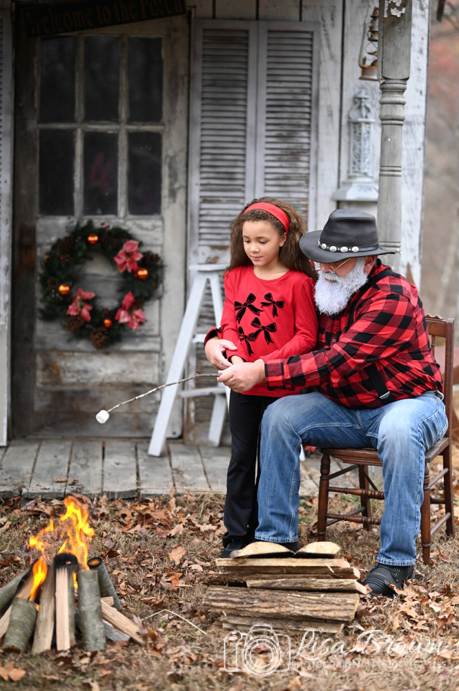 SENIOR PORTRAIT SESSION PHOTOGRAPHED BY LISA BROWN