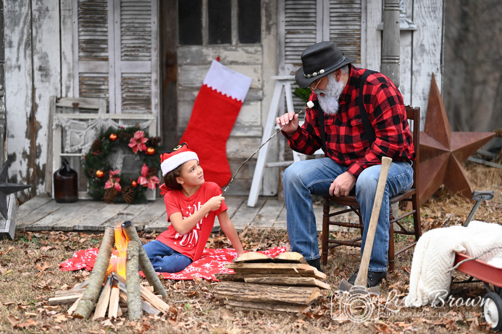 SENIOR PORTRAIT SESSION PHOTOGRAPHED BY LISA BROWN
