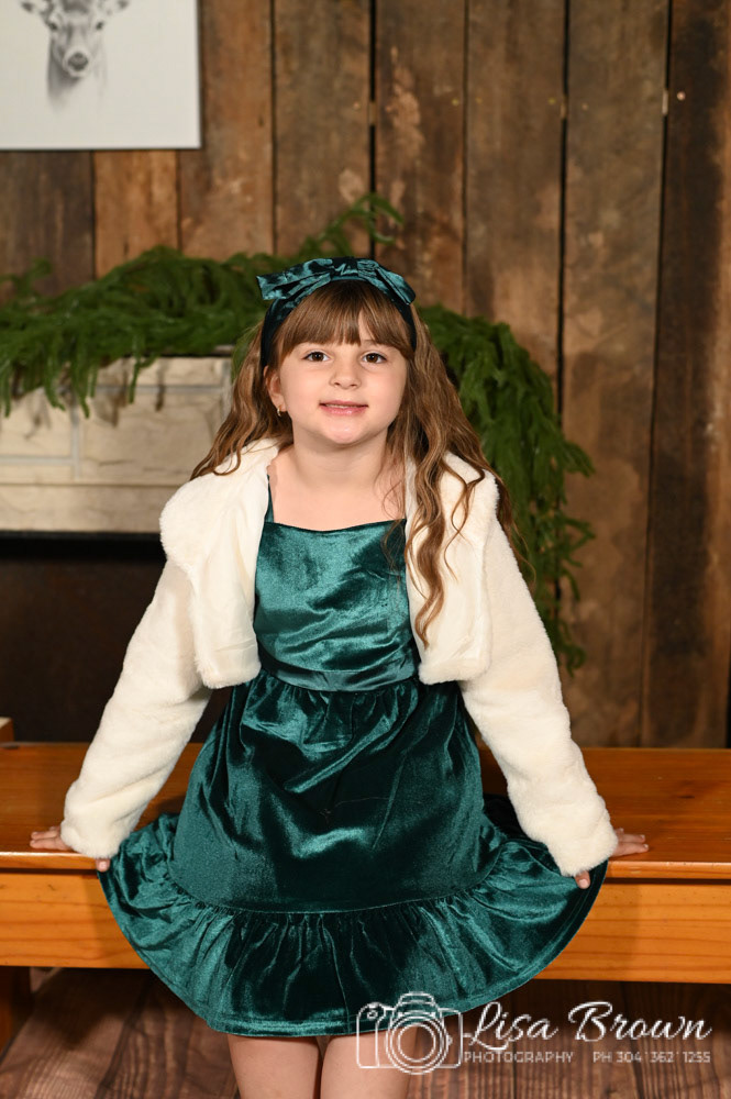 SENIOR PORTRAIT SESSION PHOTOGRAPHED BY LISA BROWN