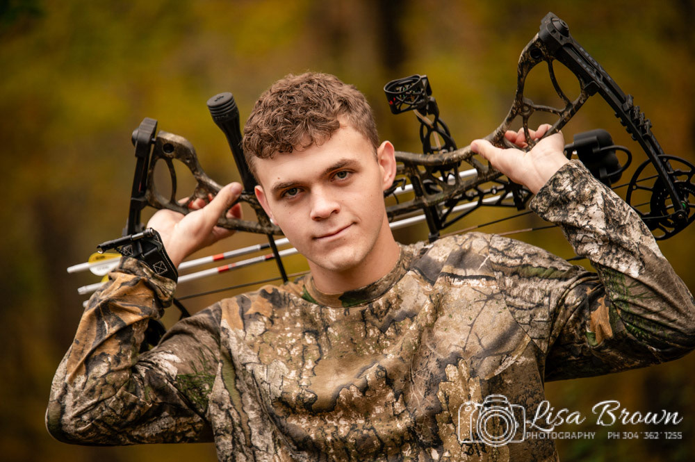 SENIOR PORTRAIT SESSION PHOTOGRAPHED BY LISA BROWN