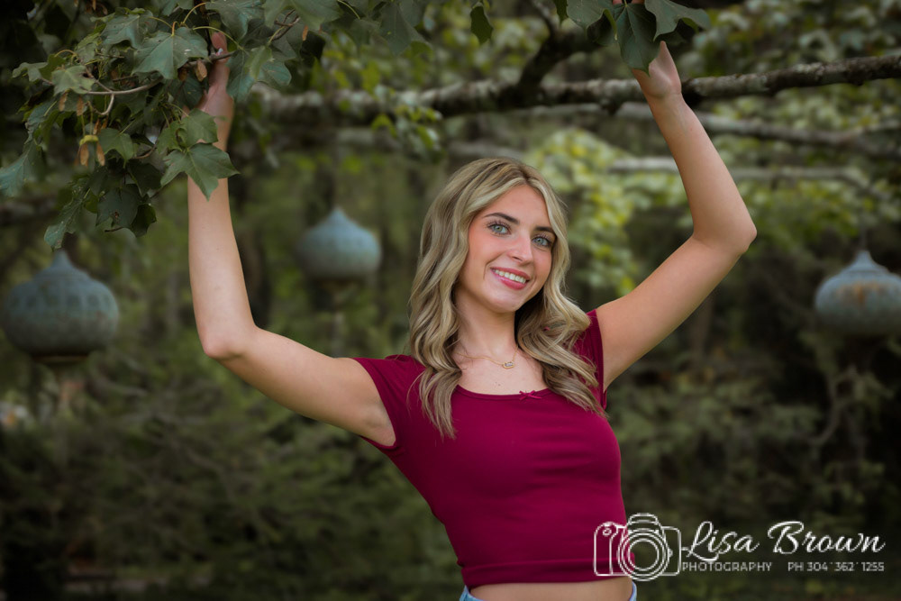 SENIOR PORTRAIT SESSION PHOTOGRAPHED BY LISA BROWN
