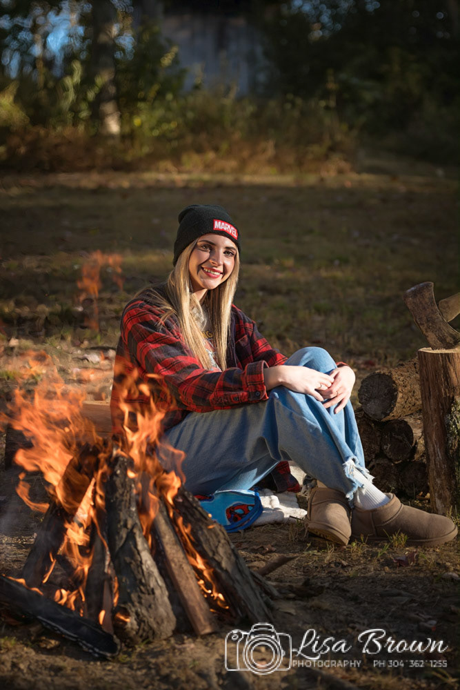 SENIOR PORTRAIT SESSION PHOTOGRAPHED BY LISA BROWN