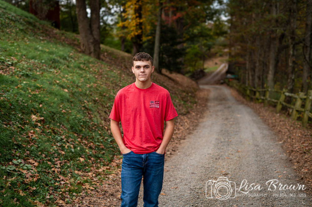 SENIOR PORTRAIT SESSION PHOTOGRAPHED BY LISA BROWN