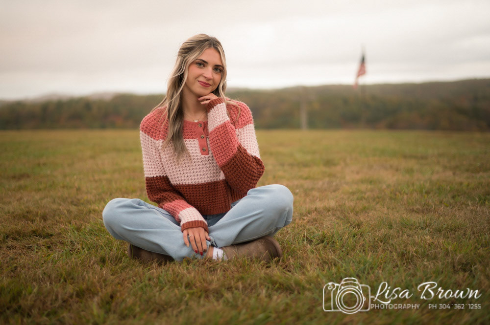 SENIOR PORTRAIT SESSION PHOTOGRAPHED BY LISA BROWN