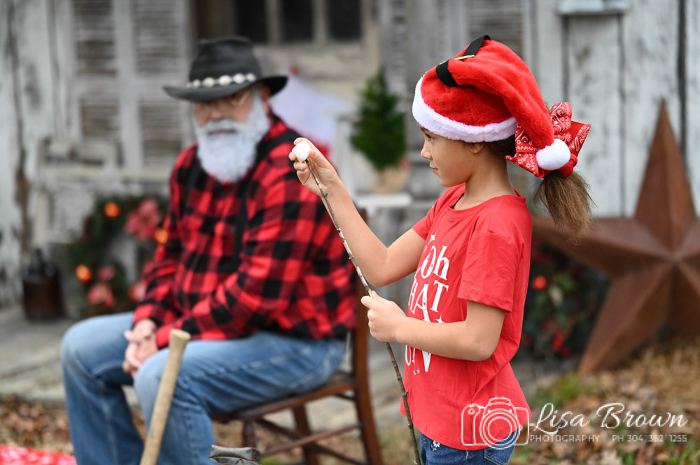 SENIOR PORTRAIT SESSION PHOTOGRAPHED BY LISA BROWN